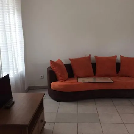 Confortable 33 M2 Apartment