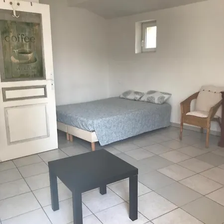 Apartment Confortable 33 M2 Herepian